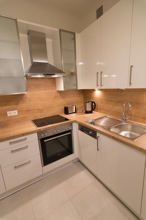 Modern Apartment At Rathaus Відень Екстер'єр фото
