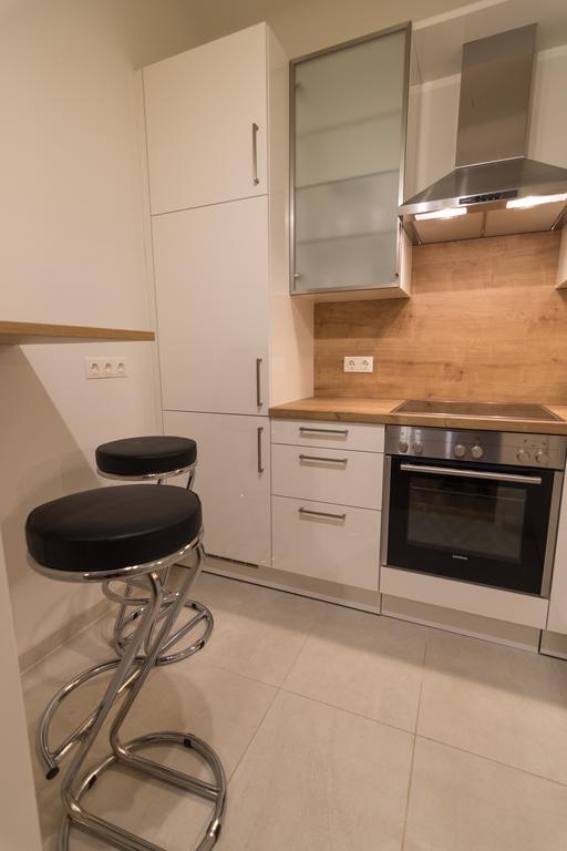 Modern Apartment At Rathaus Відень Екстер'єр фото