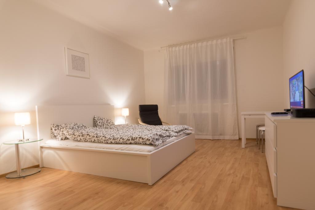 Modern Apartment At Rathaus Відень Екстер'єр фото